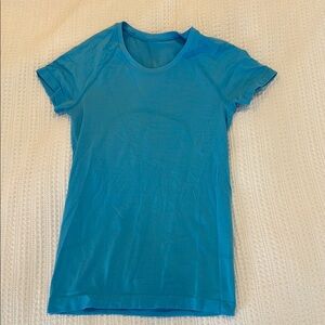 lululemon athletica Swiftly Tech Short-Sleeve Shirt 2.0
Hip Length